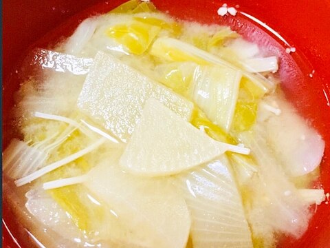 白菜・大根・えのきの味噌汁